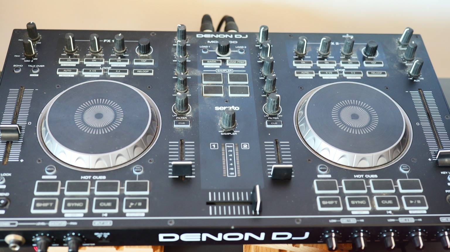 Denon MC4000 en el setup de otrestres